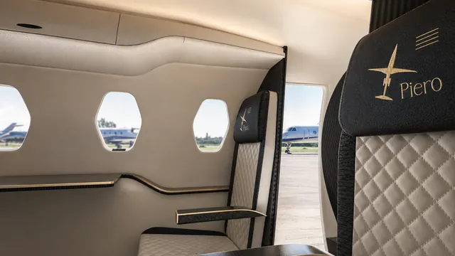 Piero Jet III Interior
